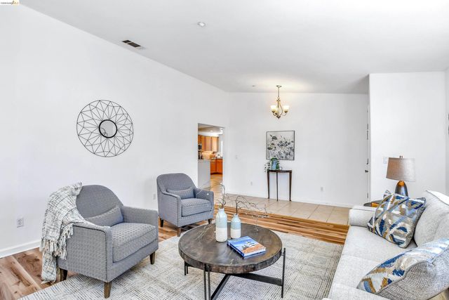 2076 Heartland Cir, Brentwood, CA 94513