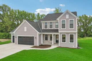 W251N2343 Valleyview CIRCLE, Pewaukee, WI 53072