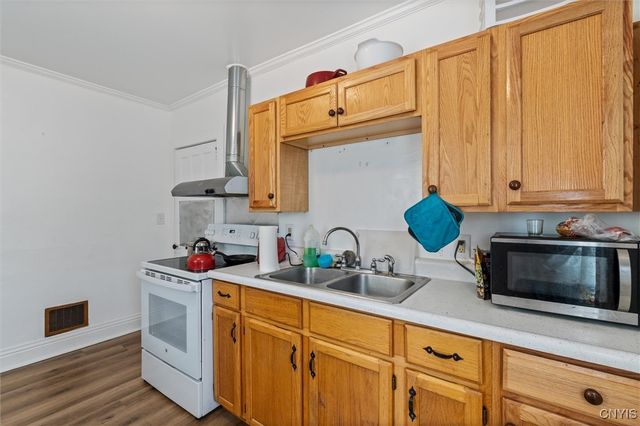 3 Seneca Avenue, Vernon, NY 13421