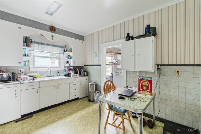 3 Seneca Avenue, Vernon, NY 13421