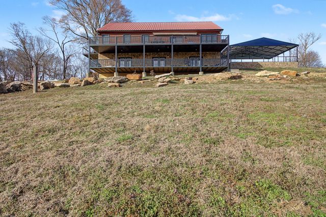327 Stoneybrook Rd, Columbia, TN 38401
