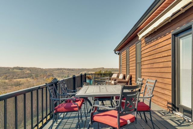 327 Stoneybrook Rd, Columbia, TN 38401