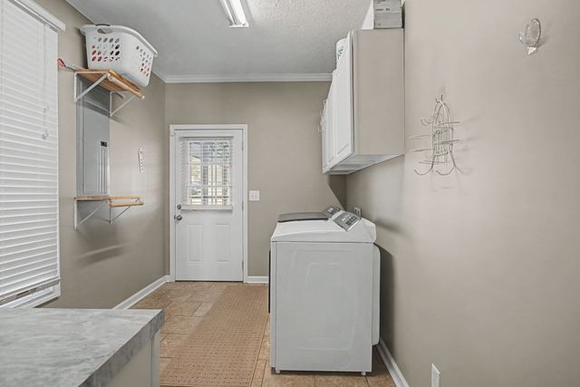 327 Stoneybrook Rd, Columbia, TN 38401