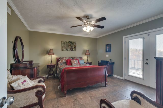 327 Stoneybrook Rd, Columbia, TN 38401