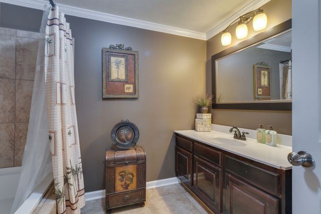 327 Stoneybrook Rd, Columbia, TN 38401