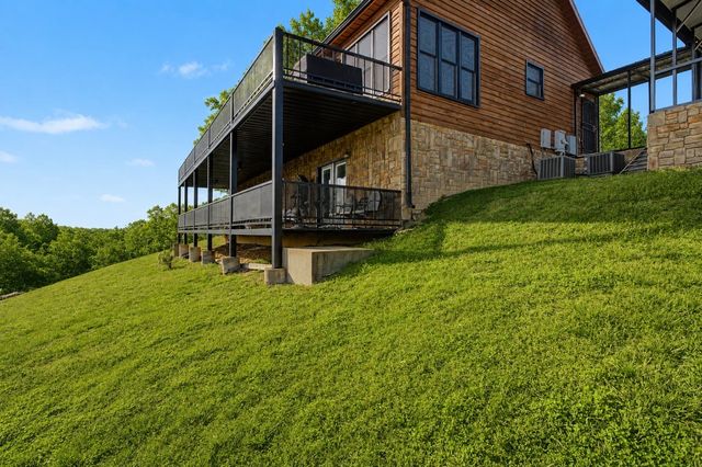 327 Stoneybrook Rd, Columbia, TN 38401