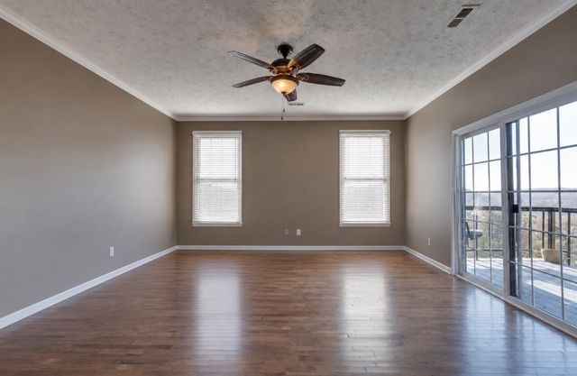 327 Stoneybrook Rd, Columbia, TN 38401
