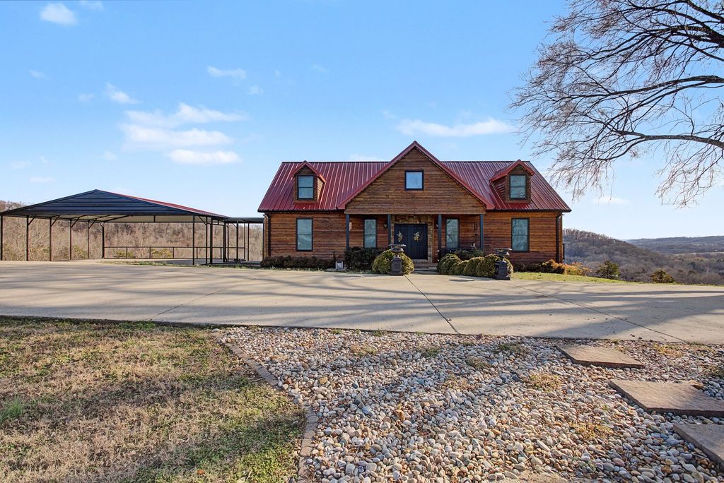 327 Stoneybrook Rd, Columbia, TN 38401