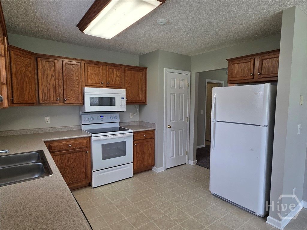 Image 7 of property listing at 6 Hidden Path, Guyton, GA 31312