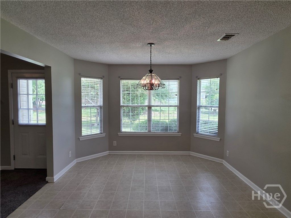 Image 8 of property listing at 6 Hidden Path, Guyton, GA 31312