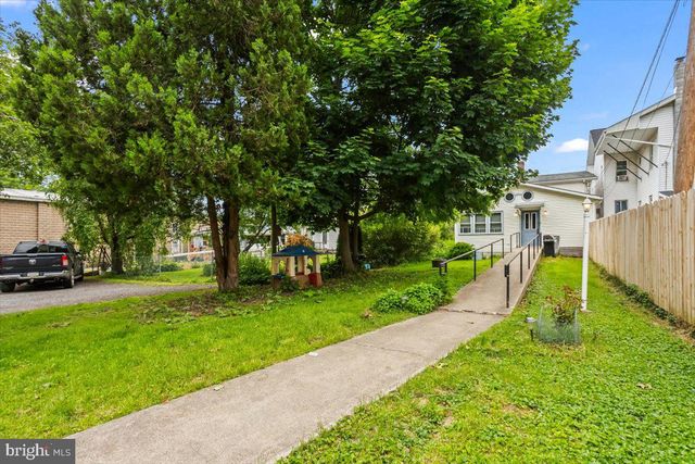 217 MARKET ST, Halifax, PA 17032