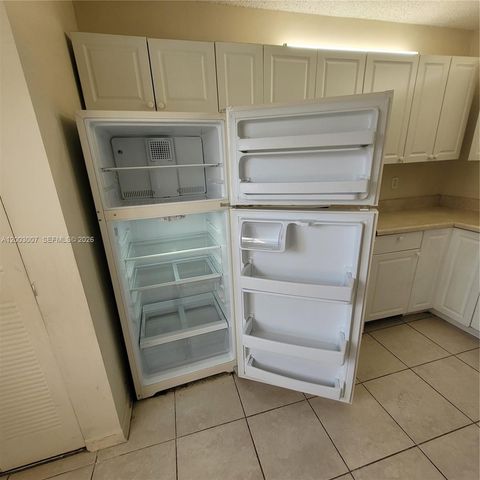 7941 Southgate Blvd A5, North Lauderdale, FL 33068