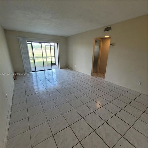 7941 Southgate Blvd A5, North Lauderdale, FL 33068