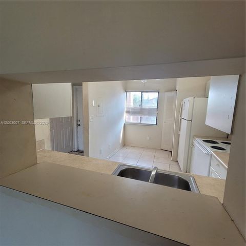 7941 Southgate Blvd A5, North Lauderdale, FL 33068