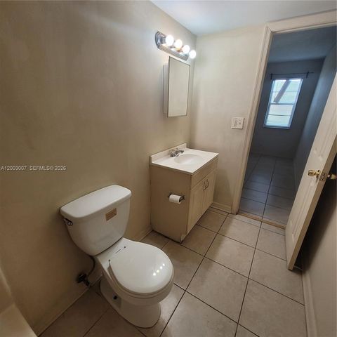 7941 Southgate Blvd A5, North Lauderdale, FL 33068