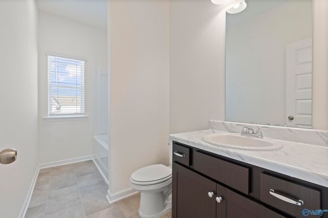 182 Story Ray Drive, New Market, AL 35761