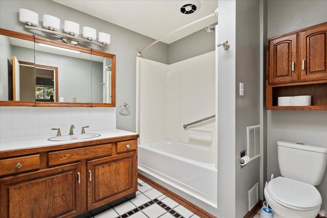 445 W 5100 S, Washington Terrace, UT 84405