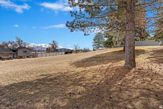 445 W 5100 S, Washington Terrace, UT 84405