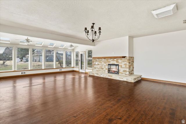 445 W 5100 S, Washington Terrace, UT 84405