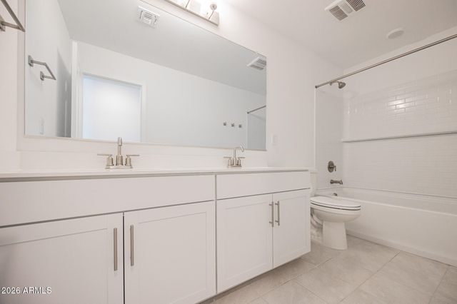 7412 W GARDENIA Avenue, Glendale, AZ 85303
