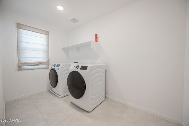 7412 W GARDENIA Avenue, Glendale, AZ 85303