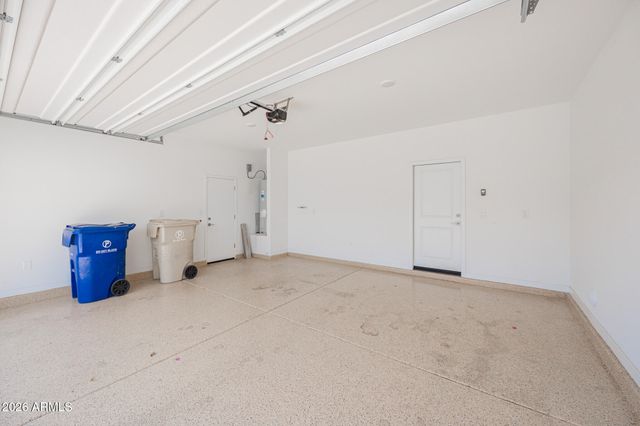7412 W GARDENIA Avenue, Glendale, AZ 85303