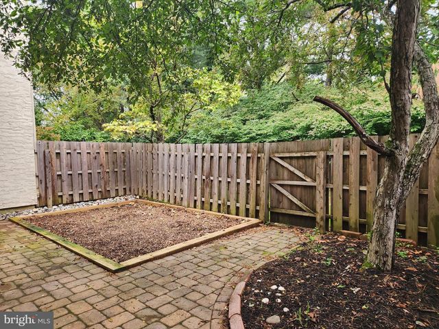 51 WOODMONT DR, Lawrence Twp, NJ 08648