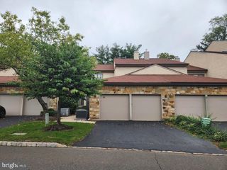 51 WOODMONT DR, Lawrence Twp, NJ 08648