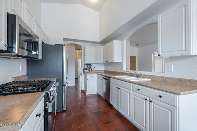 125 S London Station Road, Tucson, AZ 85748