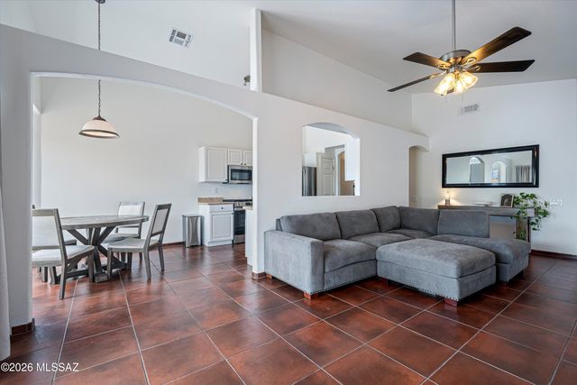 125 S London Station Road, Tucson, AZ 85748