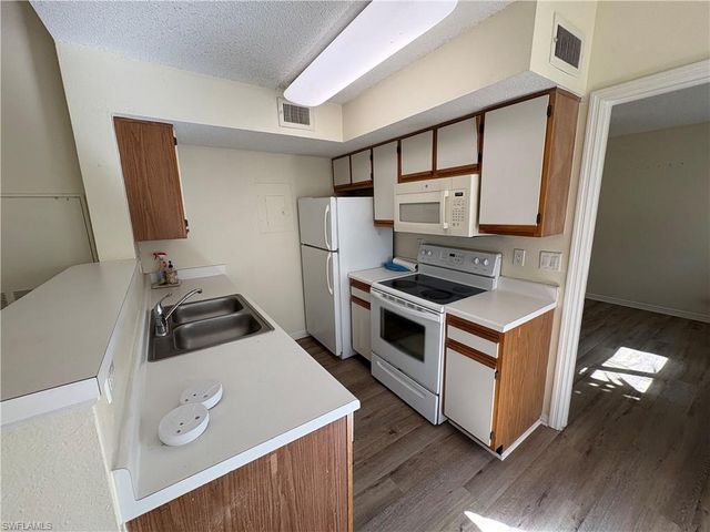 12591 Equestrian CIR # 1202, Fort Myers, FL 33907