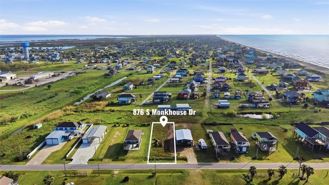 876 S Monkhouse Drive, Crystal Beach, TX 77650