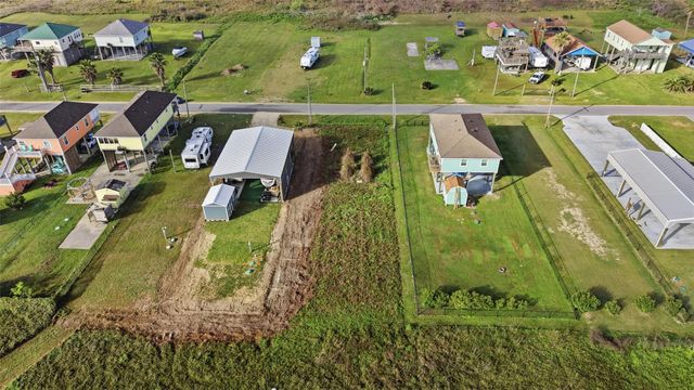 876 S Monkhouse Drive, Crystal Beach, TX 77650