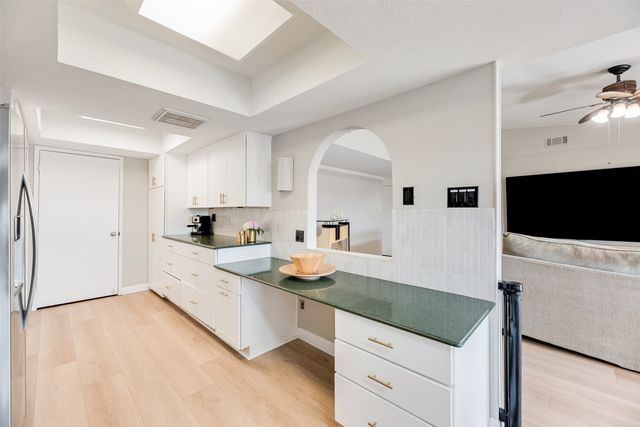 1954 Rambling Ridge Lane, Carrollton, TX 75007