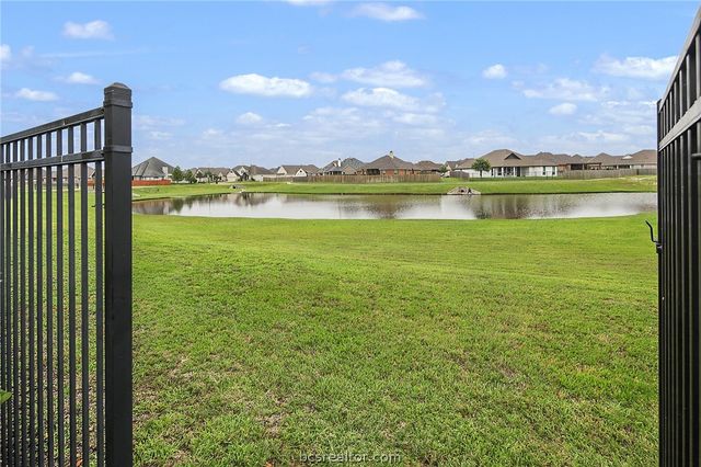 15656 Long Creek Lane, College Station, TX 77845