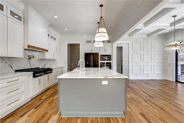 6113 Deepwater Cove, Gainesville, GA 30506
