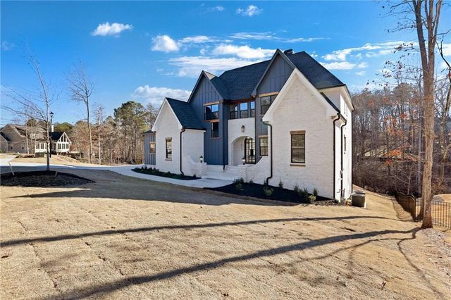 6113 Deepwater Cove, Gainesville, GA 30506