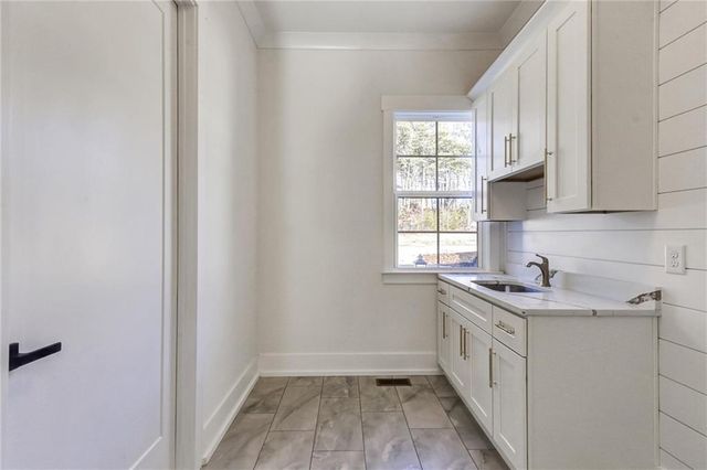 6113 Deepwater Cove, Gainesville, GA 30506
