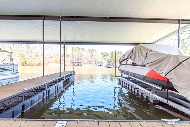 6113 Deepwater Cove, Gainesville, GA 30506