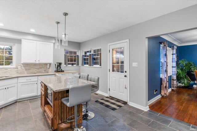 3812 Kirkwood Drive, Fort Wayne, IN 46805