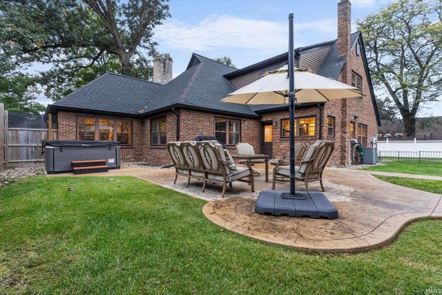 3812 Kirkwood Drive, Fort Wayne, IN 46805