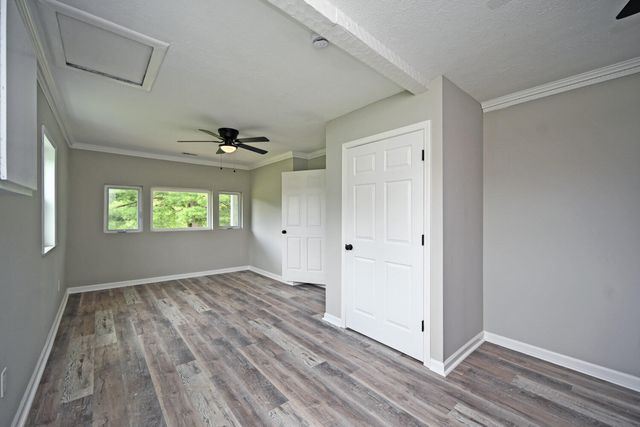 1044 Merrell Road, Hebron, KY 41048