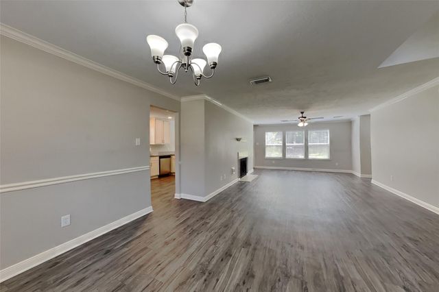 814 Gunnison, Magnolia, TX 77354