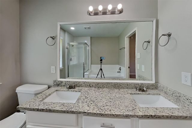 814 Gunnison, Magnolia, TX 77354