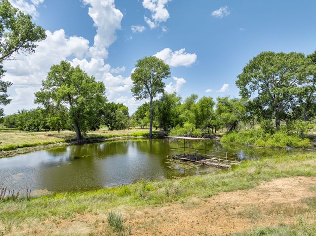 8 SW Poteet Road, Bryson, TX 76427