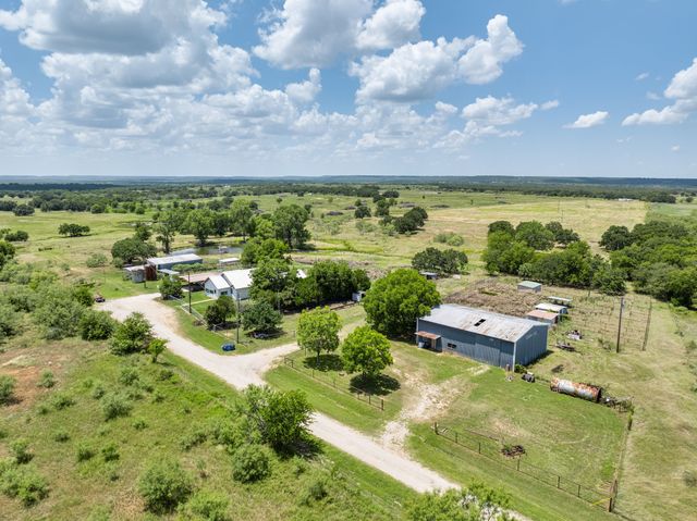 8 SW Poteet Road, Bryson, TX 76427