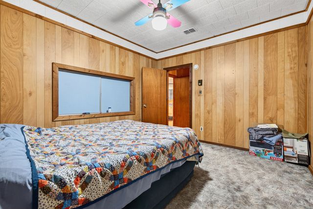 8 SW Poteet Road, Bryson, TX 76427