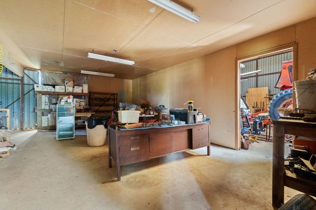 8 SW Poteet Road, Bryson, TX 76427