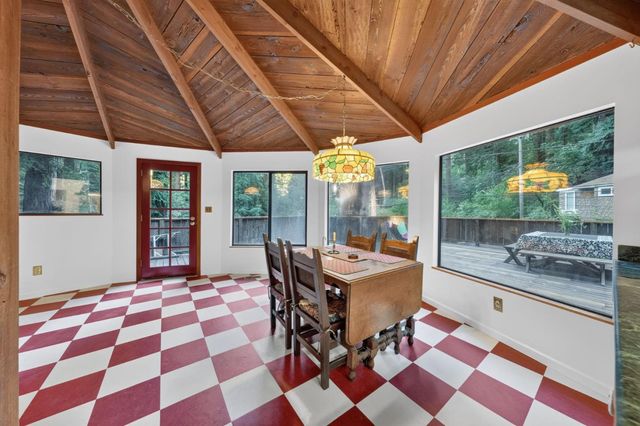 20905 Comanche Trail, Los Gatos, CA 95033
