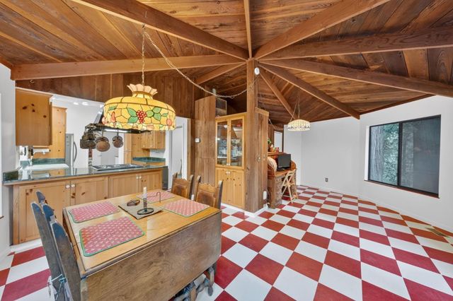 20905 Comanche Trail, Los Gatos, CA 95033